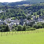 Im 1 Stock Bei *