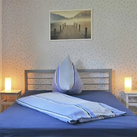 1st Floor Near Willingen Apartment *